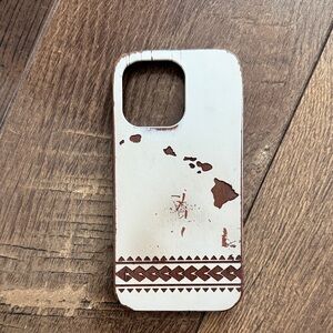 Honolulu Hawaii Diamond Wood White iPhone 15 pro Phone Case